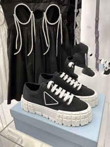 Chaussures décontractées Toile de luxe Sneaker Udy Baskets Plate-forme de mode avec boîte