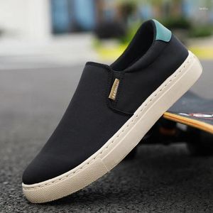 Casual schoenen luxe voor heren Slip-on Man Ice Silk Loafers Chunky Heren Sneakers Sport Designe 2024