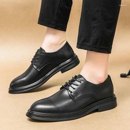 Zapatos Casuales Hombre Oxford 2024 Versátil Negocio Clásico Hombres Cuero Ligero Novio Calzado