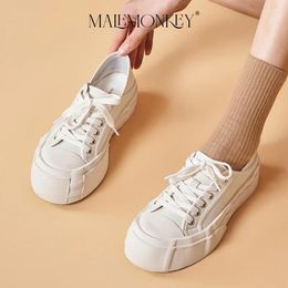 Chaussures décontractées Malemonkey Women Sport Plateforme de haute qualité White Leatehr 2024 Été extérieur rond Toe Ladies Flat