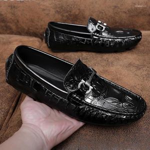 Casual schoenen man schoenmerk mannen loafers lederen heren mocassins masculino kantoorjurk bruiloft slip op boot