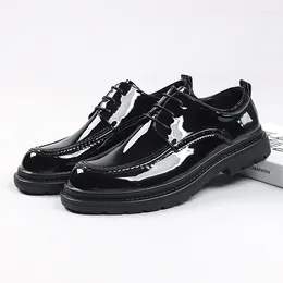 Chaussures décontractées hommes Business Office Robe formelle noir élégant cuir breveté oxfords chaussures respirant gentleman chaussures zapatos