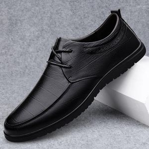 Chaussures décontractées hommes s'habiller formels pour les chaussures authentique en cuir oxford classique tout-correspondant