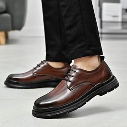 Chaussures décontractées Men Fashion Leather Style British Lace Up That Top Bottom Business Office Round Toe Mariage Forces de mariage