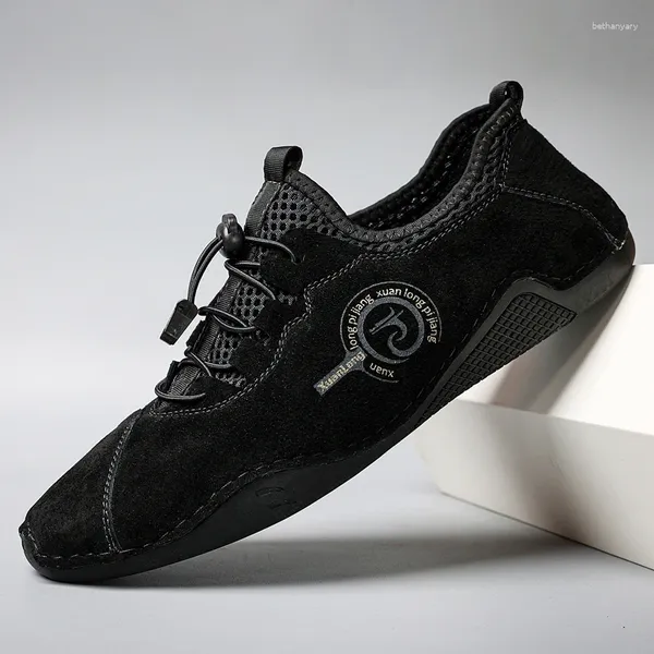 Chaussures décontractées hommes en cuir baskets à la main à la conduite en conduite en conduite des mocassins masculins masculins mocassins 2024