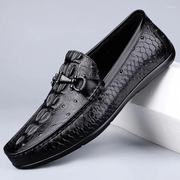 Zapatos casuales hombres mocasadores de cuero de cuero marcas de moda de moda de alta calidad