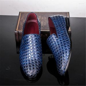 Chaussures décontractées hommes pointues Pu en cuir Pu Slip-On Couleur solide Diamond Pattern Design Business For Youth