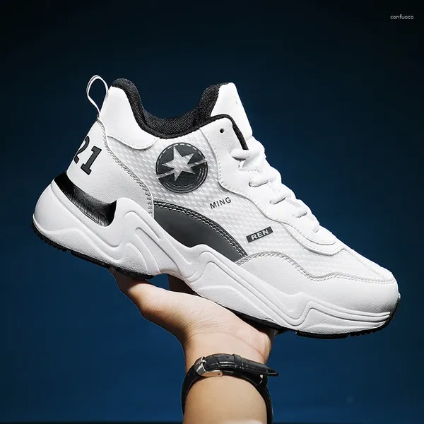 Chaussures décontractées Hommes coulant haut de gamme de baskets en hauteur respirante gymnase athlétique hauteur blanche augmentant zapatillas de deporte