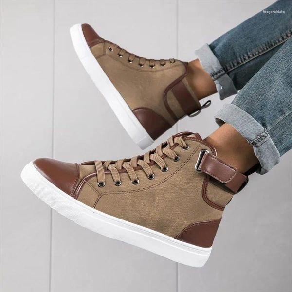 Chaussures décontractées pour hommes à grande taille Retro High Top Sports Men de sport Tenis Tipo Bota Hombre Mens C1362