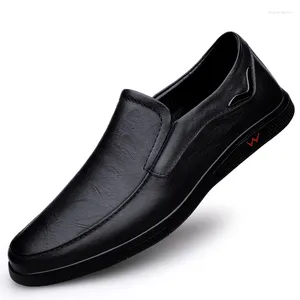 Chaussures décontractées Designer en cuir de créateur masculin confortable travail plat plus mocassins de taille