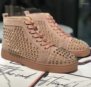 Zapatos casuales Hombres High Top Remache Suela roja Cuero europeo y americano Pareja de mujeres Tabla de tendencia Sho