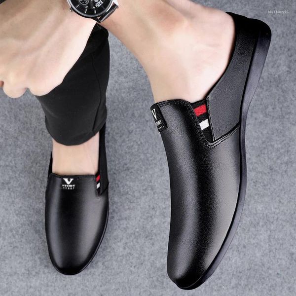 Zapatos casuales cuero para hombres negros a media moda sin deslizamiento sandalias sandalias mocasin transpirables planicies de conducción