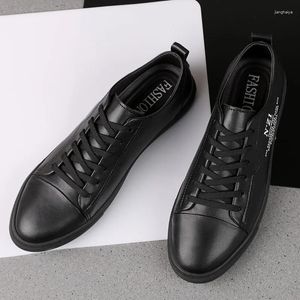 Chaussures décontractées Locs pour hommes respirants extérieurs Oxford confortable Lacet Up Fashion Sneakers Gétille en cuir plat