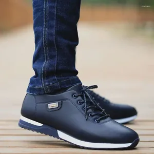 Zapatos casuales Negocios de cuero PU para hombres para hombre Deseitas transpirables al aire libre Moda de moda masculina Hombres tenis Masculino