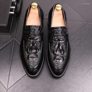 Casual Schoenen Heren Punk Nachtclubkleding Koe Lederen Instappers Kwasten Schoen Krokodil Patroon Ademende Loafers Chaussure Homme Man