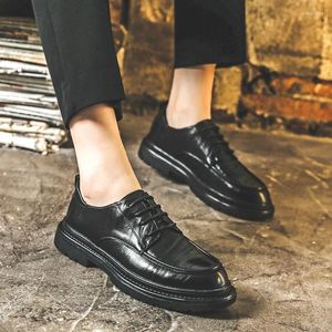 Chaussures décontractées pour hommes printemps et automne britanniques haut de gamme matures affaires noires simples grande taille