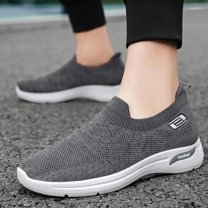 Chaussures décontractées Hommes Trendy Sports non glissés Légères légères Breffeurs épaisses de fond rond Round Confort de marche Slip sur les mocassins