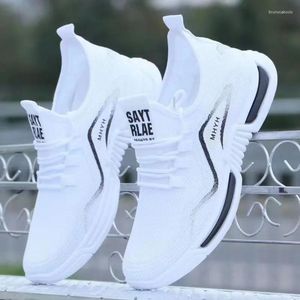 Chaussures décontractées Men Yez Fashion Sneakers Slip on Male Sport Running Brewable Training Walking Tennis Flats