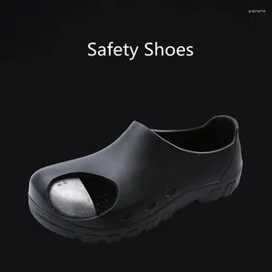 Chaussures décontractées pour hommes Capes d'orteil en acier à la mode Slip-on Slip-on Worker Shoe non glissée Summer Work Locs SAFE SAPERS PLIPPERS Protective Footwear mâle