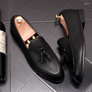 Casual schoenen heren mode bruiloft feestjurk ademende echte lederen slip-on kwadeeltjes schoen heer zwarte zomerloafers chaussure