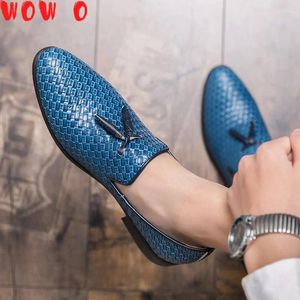 Chaussures décontractées pour hommes Muis de pouce Slip sur le cuir Men bleu clair habillage de mariage extérieur Fode italien Big Size 48
