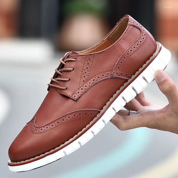 Zapatos casuales zapatillas para hombres de la moda de cuero genuino brogue encaje uplfords transpirables planos suaves gran tamaño 48