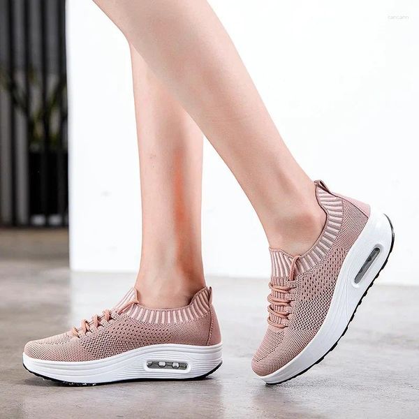 Chaussures décontractées Mesh Femmes Vulcanisé Fashion Sneakers Plateforme Flat Ladies Mandis Laçage Sport Sport Brestable Tandes Walk