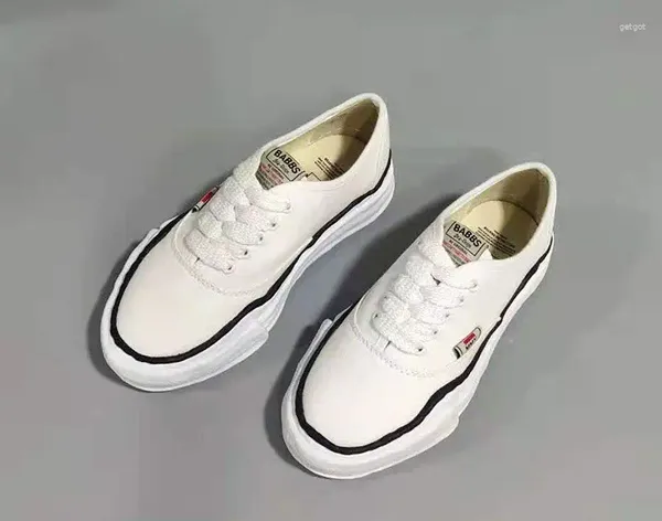 Zapatos informales MMY tenis empalme tablero de cola blanca cabeza redonda con cordones hombres Zapatos pequeños para mujeres Skateboarding Zapatos Hombre