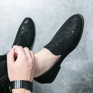 Casual schoenen Nest-type vrijetijdsbedrijf Business Loafers Men Slip-on mode rijden comfortabele mocassins jonge luxe