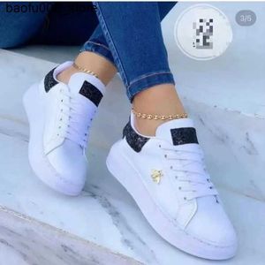 Zapatos casuales Zapatos nuevos Cordones de encaje para mujer Zapatos vulcanizados para mujer Zapatos deportivos para mujer al aire libre Plataforma de diadema plana redonda Zapatos casuales para mujer Q240320