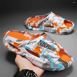 Casual schoenen Niet -slip maat 42 zwarte loafers mannen sandalen voor zomerkantoor slippers sneakers sport beroemde merken ydx1