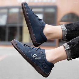 Casual schoenen nummer 46 Non Slip SIP SIANS HENS Echte luxe designer Men Man Skate Skate Sneakers Sports Trending Link VIP