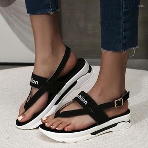 Chaussures décontractées Open Toe Summer Fashion Fashion durable Élégant pour les coins Sandales de chaussures de boucle sans glissement Zapatos de Mujer