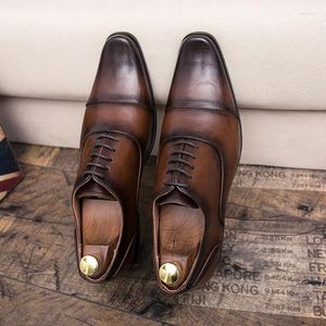 Zapatos casuales Oxford Brogue Bridegroom Men Negro de cuero coreano