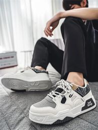 Chaussures décontractées parzival hommes vulcanisés baskets tennis sportif en microfibre doux en dentelle de skateboard chaussure de marche pour l'homme