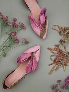 Chaussures décontractées Petales pointues à la maison plate femme rose fleur gradient mixte couleurs femelle élégante l'été slip sur les femmes sucrées