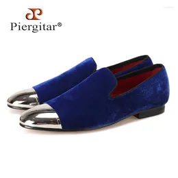 Chaussures décontractées Piergitar Black et Blue Velvet Men avec or Sliver Toe Metal Fashion Banquet Prom Banquet Mandis Handmade Male