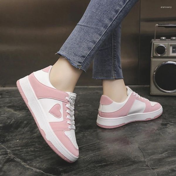 Zapatos informales, zapatillas de deporte rosa con corazón de amor para mujer, zapatos planos de cuero con cordones, plataforma cómoda para mujer, Tenis vulcanizados