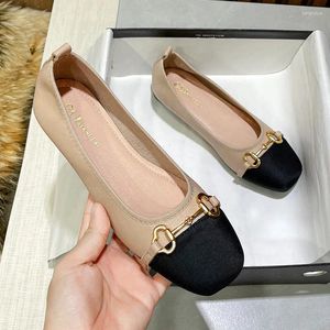 Chaussures décontractées grande taille 42 femmes chaussures plates printemps/automne couleurs mélangées mode chaîne sans lacet mocassins Style coréen en cuir véritable