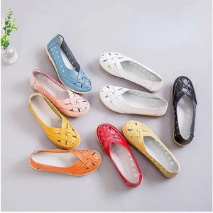 Zapatos informales de talla grande para mujer, Nido de Pájaro, verano, madre ahuecada, Baotou, masaje de tendón de ternera para madre, frijol inferior