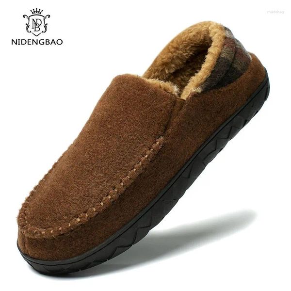 Zapatos casuales hombres de lujoso zapatilla de invierno casa tibia de invernada zapatilla de zapatilla de deporte impermeable suave gruesas de algodón de moda para algodón de moda para