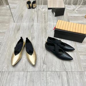 Casual Schoenen Puntschoen Platte Dikke Ronde Hak Comfort Decoraties Ontwerp Dames Zapatos Para Mujeres Textuur Effen Beknopt