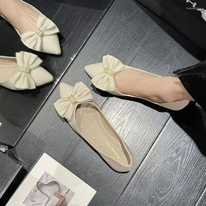 Chaussures décontractées Poigure des chaussures de chaussures pour les dames avec un arc féminin vert bas talon élégant non slip beau aujourd'hui jeune élégant