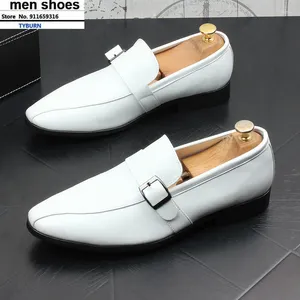 Zapatos informales Toe Mens Dress de novia de cuero Luxury Floral estampado Flats de la oficina de moda italiana Diseñadora de mocasines formales 196