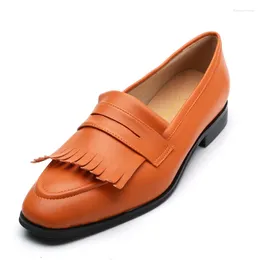 Chaussures décontractées Qianruiti 2024 Style de printemps en plein air défilé de mode robe hommes à la main frange gland décoré orange pour