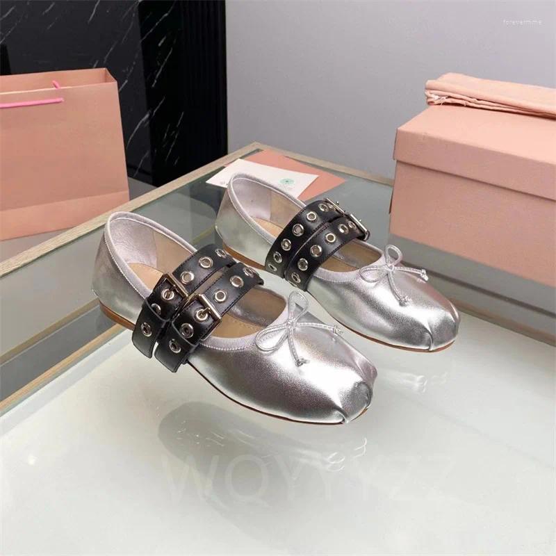 Sıradan ayakkabılar gerçek deri daireler moda kadın yuvarlak ayak parmağı bale dans markası tasarımcısı dip somunlar bayanlar yürüyüş tek ayakkabı