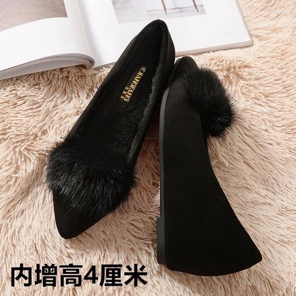 Chaussures décontractées Real Mink Hair Flock Moccasins Femmes 4cm Hauteur Augmentation des plats de fourrure automne / hiver pointu pointes Creepers Furry Big Taille 40