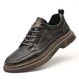 Chaussures décontractées Sneakers en cuir réel hommes Fashion Retro Style Homme Chaussures Printemps Automne Drop