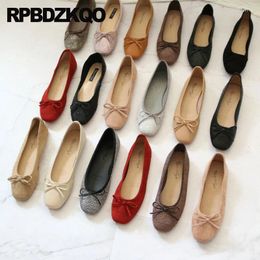 Chaussures décontractées Femmes rouges Chine Ballet de mariage Brown Brownable Ballerina Ballerina Knot Corée Bow Suede Toe carré Flats mignons