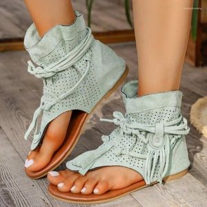 Chaussures décontractées rétro plus taille féminine 2024 Été Bohemian Style Femmes Tassel Sandales Coules Coucle de plage Flip Flop Zapatos